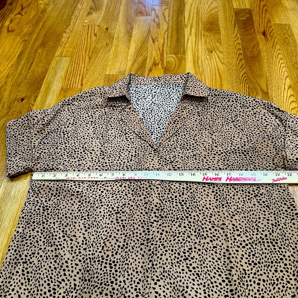 Small. Tunic - Picture 8 of 11